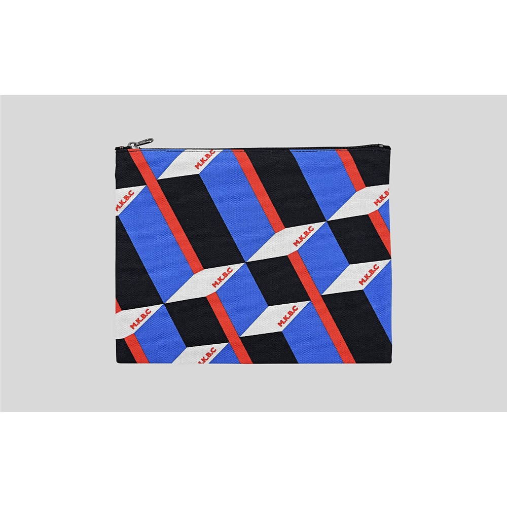 Flachbeutel von KBP, Korea mit Pattern von dreidimensionalen rechteckingen Tuermen und MKBC Schriftzug.